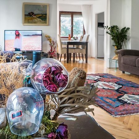 Sensitive Apartment Belgrade Luaran gambar