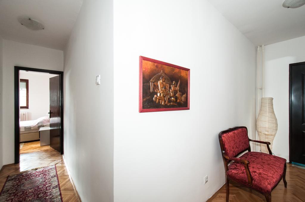 Sensitive Apartment Belgrade Luaran gambar