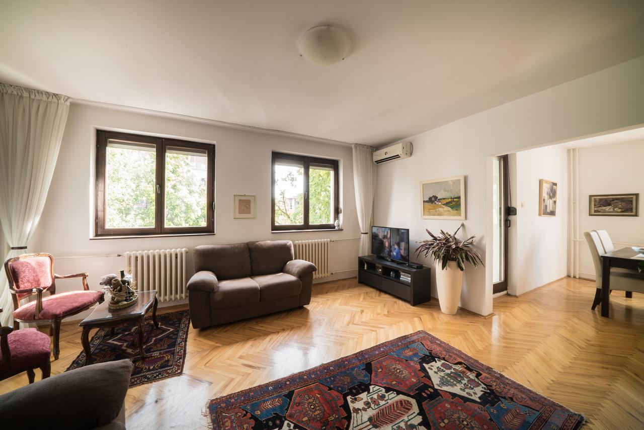 Sensitive Apartment Belgrade Luaran gambar