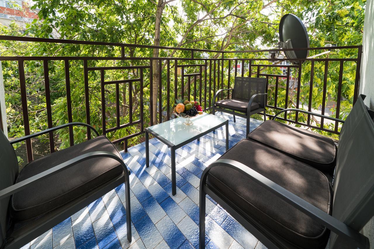 Sensitive Apartment Belgrade Luaran gambar