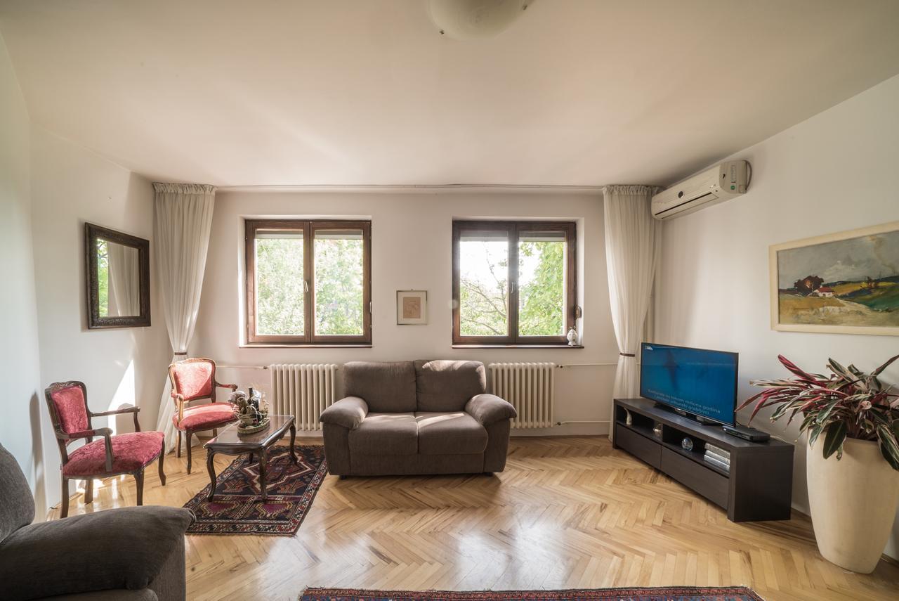 Sensitive Apartment Belgrade Luaran gambar