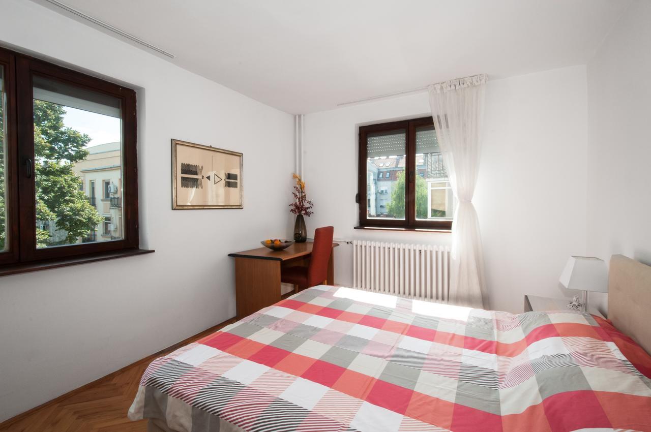 Sensitive Apartment Belgrade Luaran gambar