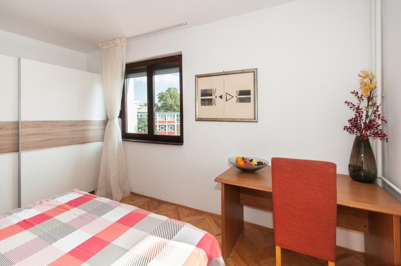 Sensitive Apartment Belgrade Luaran gambar