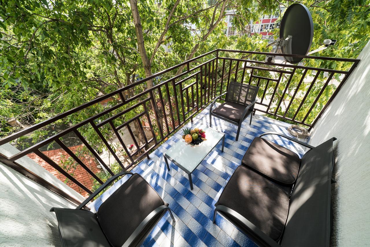 Sensitive Apartment Belgrade Luaran gambar