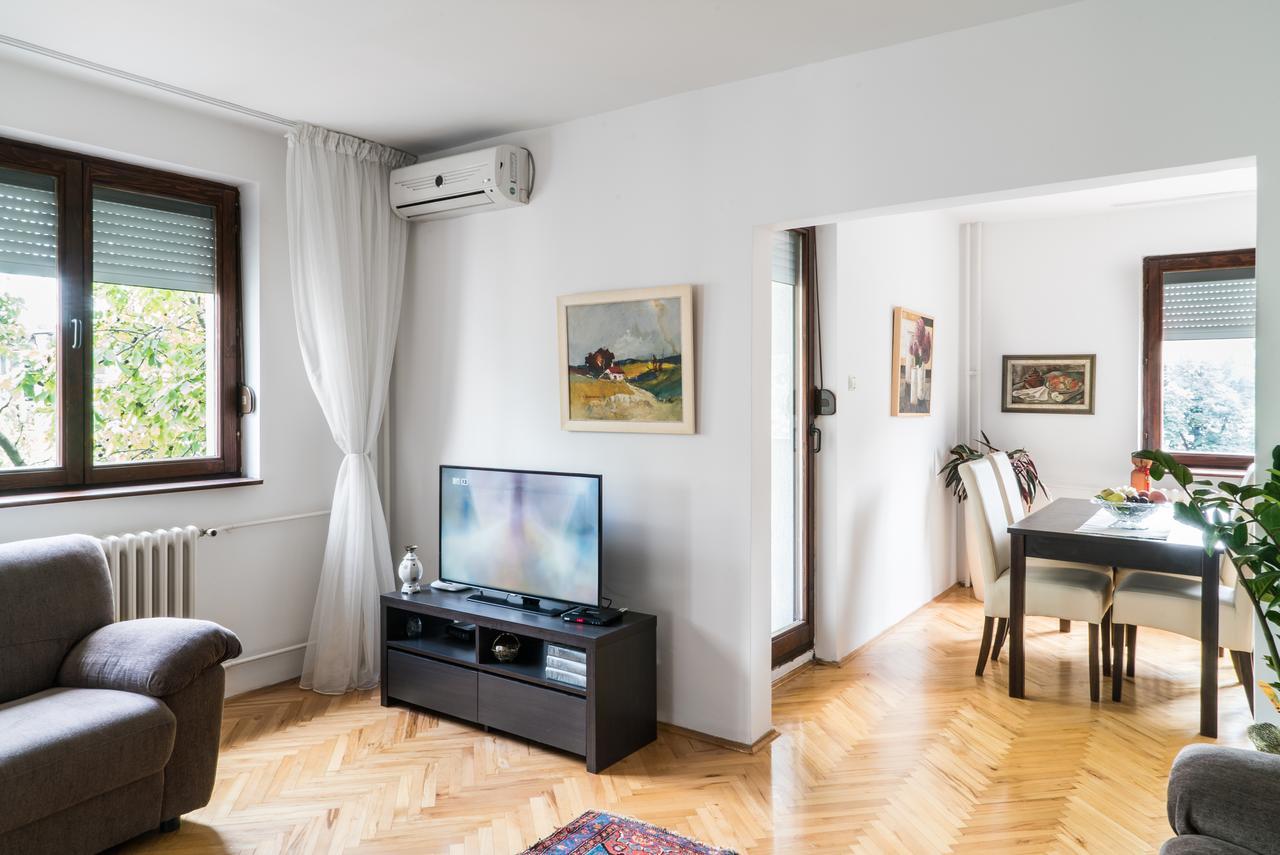 Sensitive Apartment Belgrade Luaran gambar